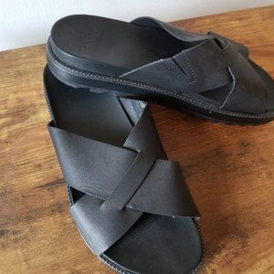 Sorel Roaming Cross Cross sandals Black leather 8